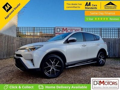 White Used 2016 Toyota RAV4 SUV | £12,640 (Fair price)