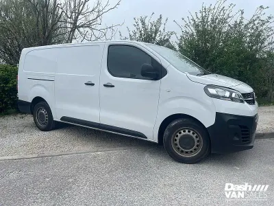 Używany Vauxhall Vivaro 100 KM (73 kW) 2023 Biały Minivan