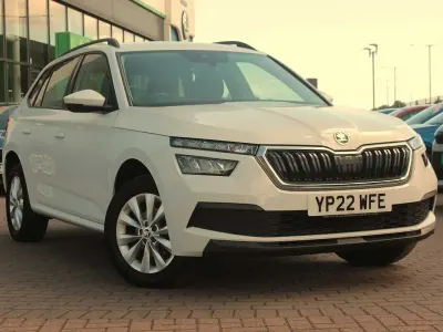Used Skoda Kamiq 94 HP (69 kW) 2022 Moon white metallic SUV