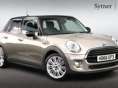 Used Mini Cooper Hatch 134 HP (98 kW) 2016 Silver Hatchback