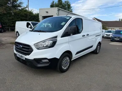 Used Ford Transit Custom 105 HP (77 kW) 2019 White Van