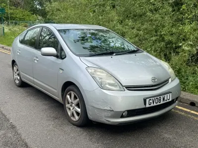 Used Toyota Prius 76 HP (55 kW) 2008 Silver Hatchback