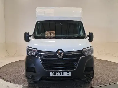 Used Renault Master Business 145 HP (106 kW) 2023 White MPV