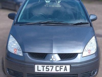Begagnad Mitsubishi Colt 95 HK (69 kW) 2007 Grå Halvkombi