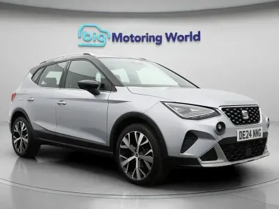 Begagnad Seat Arona Xperience Lux 115 HK (84 kW) 2024 Silver SUV