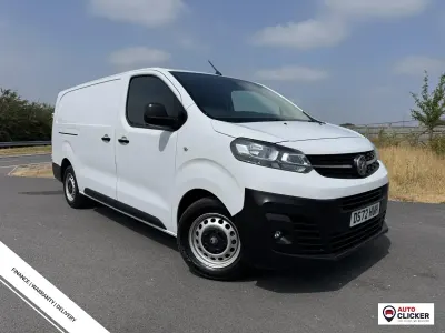 Used Vauxhall Vivaro 100 HP (73 kW) 2022 White MPV