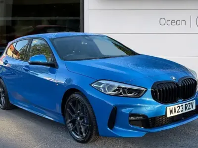 Usado BMW 118 M Sport 134 CV (98 kW) 2023 Azul Utilitario