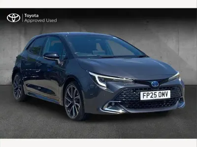 Used Toyota Corolla 196 HP (144 kW) 2025 Decuma grey Hatchback