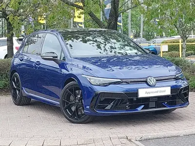 New VW Golf VIII Black Edition 333 HP (244 kW) 2025 Premium  lapiz blue Hatchback