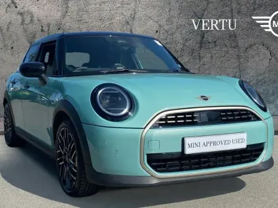 Used Mini Cooper Hatch 113 kW (154 HP) 2026 Green Hatchback