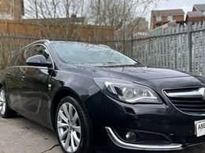 Used Vauxhall Insignia Design Edition 170 HP (125 kW) 2015 Black Hatchback