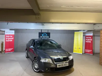 Begagnad Skoda Octavia vRS 2009 Grå Halvkombi