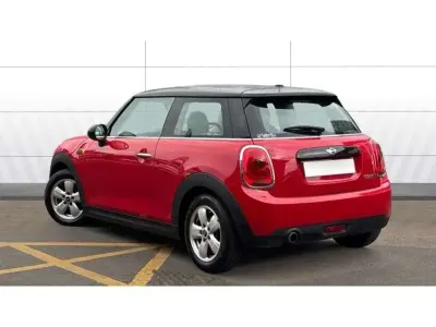 Used Mini Cooper Hatch 136 HP (100 kW) 2017 Red Hatchback