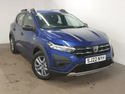 Begagnad Dacia Sandero Essentiel 91 HK (66 kW) 2022 Blå Halvkombi