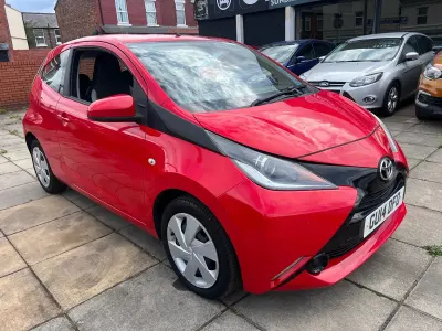 Used Toyota Aygo X-play 2014 Red Hatchback