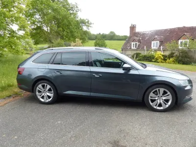 Gebraucht Skoda Superb SE L Executive 190 PS (139 kW) 2019 Grau Kombi