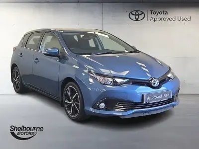 Used Toyota Auris Hybrid