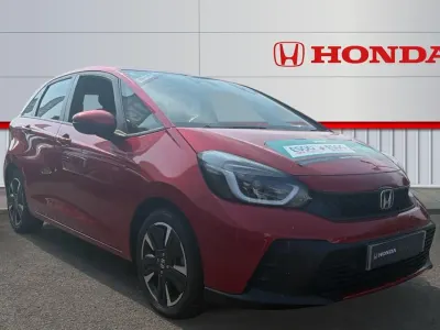 Used Honda Jazz Advance 122 HP (89 kW) 2023 Special metallic  crystal red Hatchback