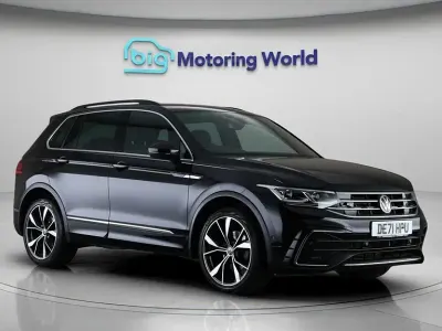 Używany VW Tiguan R-line 150 KM (110 kW) 2021 Czarny SUV