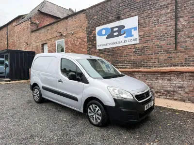 Used Peugeot Partner 2018 Silver