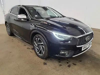 Used Infiniti Q30 Premium 170 HP (125 kW) 2017 Black Hatchback