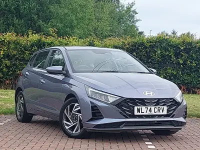 Used Hyundai i20 Advanced 100 HP (73 kW) 2024 Blue Hatchback