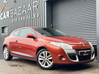Used Renault Mégane Coupé Expression 110 HP (80 kW) 2010 Orange Coupe