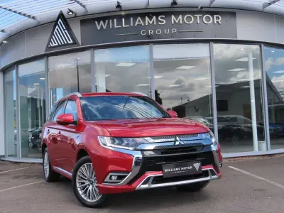 Used Mitsubishi Outlander P-HEV 2018 Red Estate
