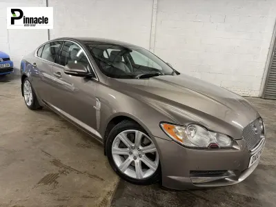 Używany Jaguar XF Luxury 240 KM (176 kW) 2010 Szary Sedan/Limuzyna