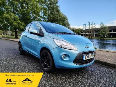 Second-hand Ford Ka Zetec 69 CP (50 kW) 2011 Albastru Hatchback