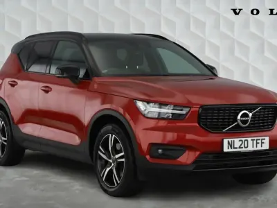 Used Volvo XC40 R-Design 244 HP (179 kW) 2020 Red SUV
