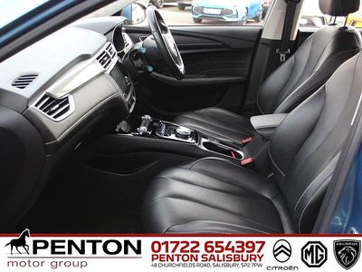 Used MG MG5 EV Exclusive 114 kW (156 HP) 2022 Blue Estate