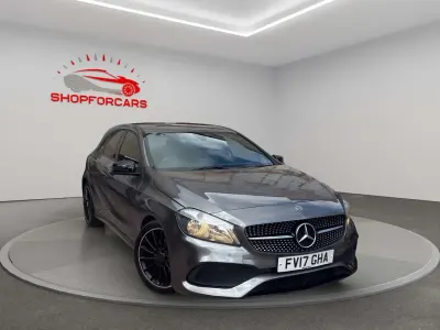 Usado Mercedes A160 AMG line 102 HP (75 kW) 2017 Cinzento Citadino