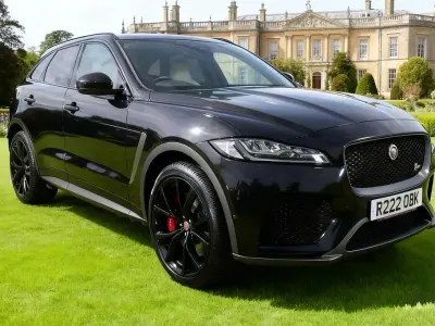 Used Jaguar F-Pace SVR 550 HP (404 kW) 2020 Black SUV