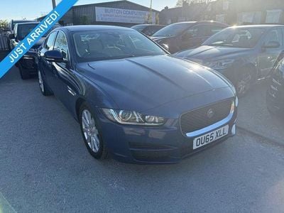 Begagnad Jaguar XE SE 200 HK (147 kW) 2015 Blå Sedan