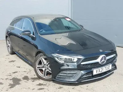 Second-hand Mercedes CLA180 AMG Line Premium Plus 134 CP (98 kW) 2021 Negru Berlinǎ