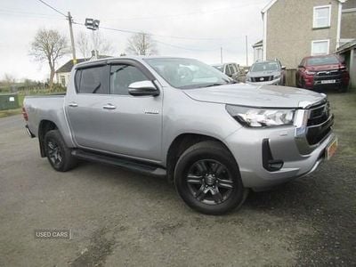 Used Toyota HiLux 150 HP (110 kW) 2023 Silver Pickup
