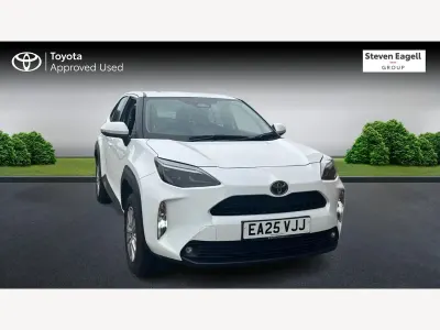 Used Toyota Yaris 2025 White Hatchback