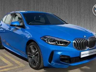 Usado BMW 118 M Sport 134 CV (98 kW) 2022 Azul Utilitario