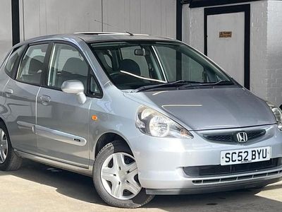 Used Honda Jazz SE 83 HP (61 kW) 2003 Silver Hatchback