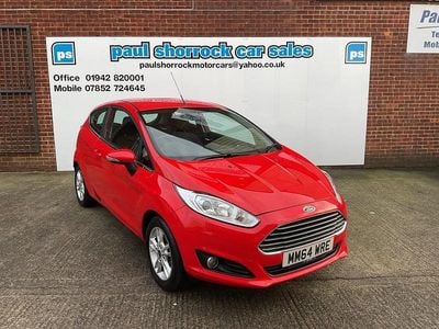 Red Used 2015 Ford Fiesta Zetec Hatchback | £4,385 (Fair price)