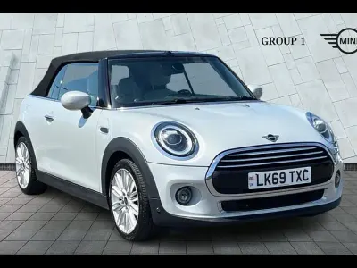 Used Mini Cooper Cabriolet Exclusive 134 HP (98 kW) 2019 White silver Cabriolet
