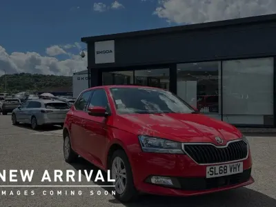 Used Skoda Fabia SE 73 HP (53 kW) 2018 Corrida red Hatchback