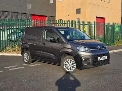 Used Citroën Berlingo 100 HP (73 kW) 2022 Grey MPV