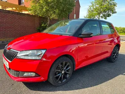 Used Skoda Fabia Colour Edition 75 HP (55 kW) 2019 Red Hatchback