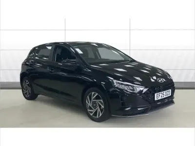 Used Hyundai i20 Advanced 100 HP (73 kW) 2025 Black Hatchback