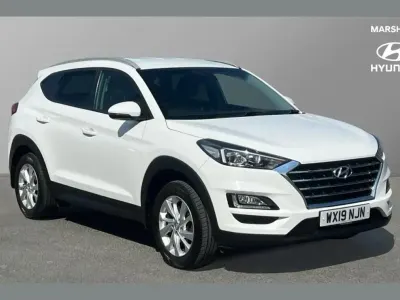 Used Hyundai Tucson SE 129 HP (94 kW) 2019 White SUV