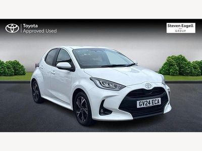 Used Toyota Yaris Hybrid Design 116 HP (85 kW) 2024 White Hatchback