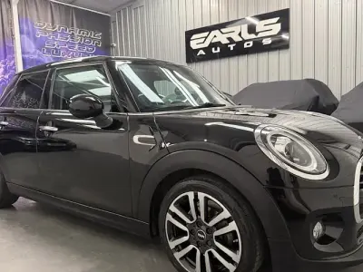Used Mini Cooper Hatch 136 HP (100 kW) 2018 Black Hatchback