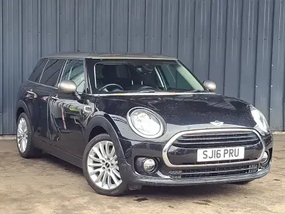 Used Mini Cooper Clubman 136 HP (100 kW) 2016 Black Estate